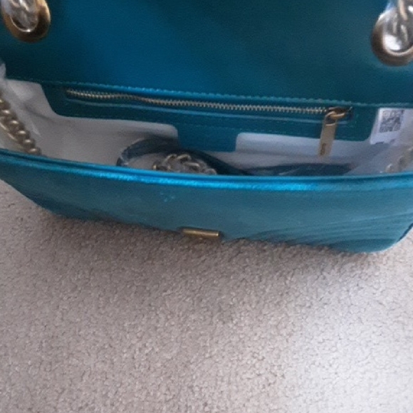 Gucci Marmont Teal Blue Quilted Shoulder Bag - Picture 3 of 3